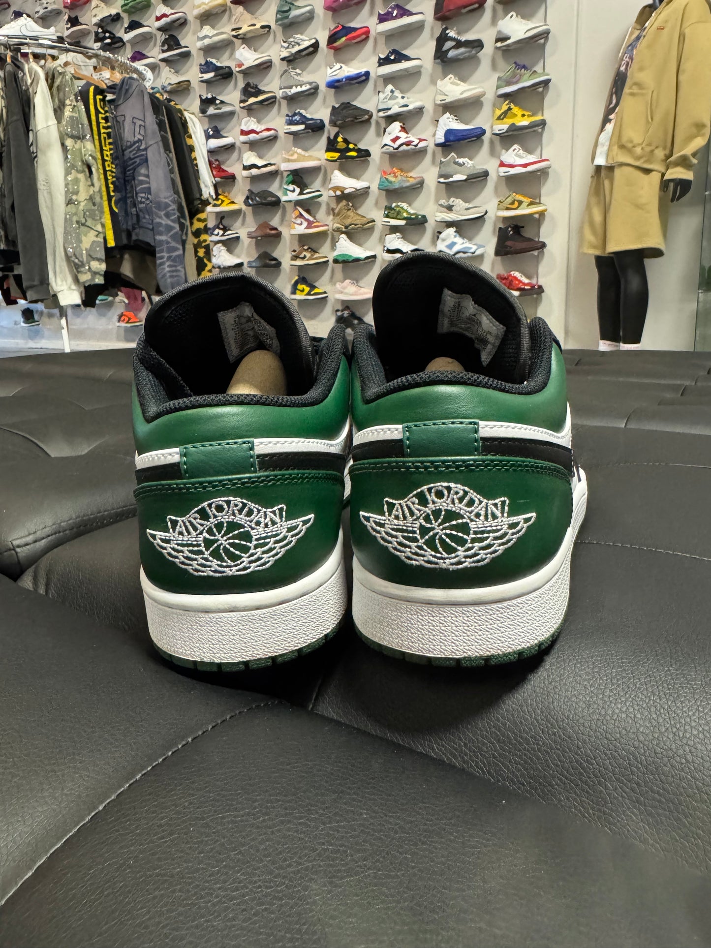 Jordan 1 Low Green Toe / Preowned