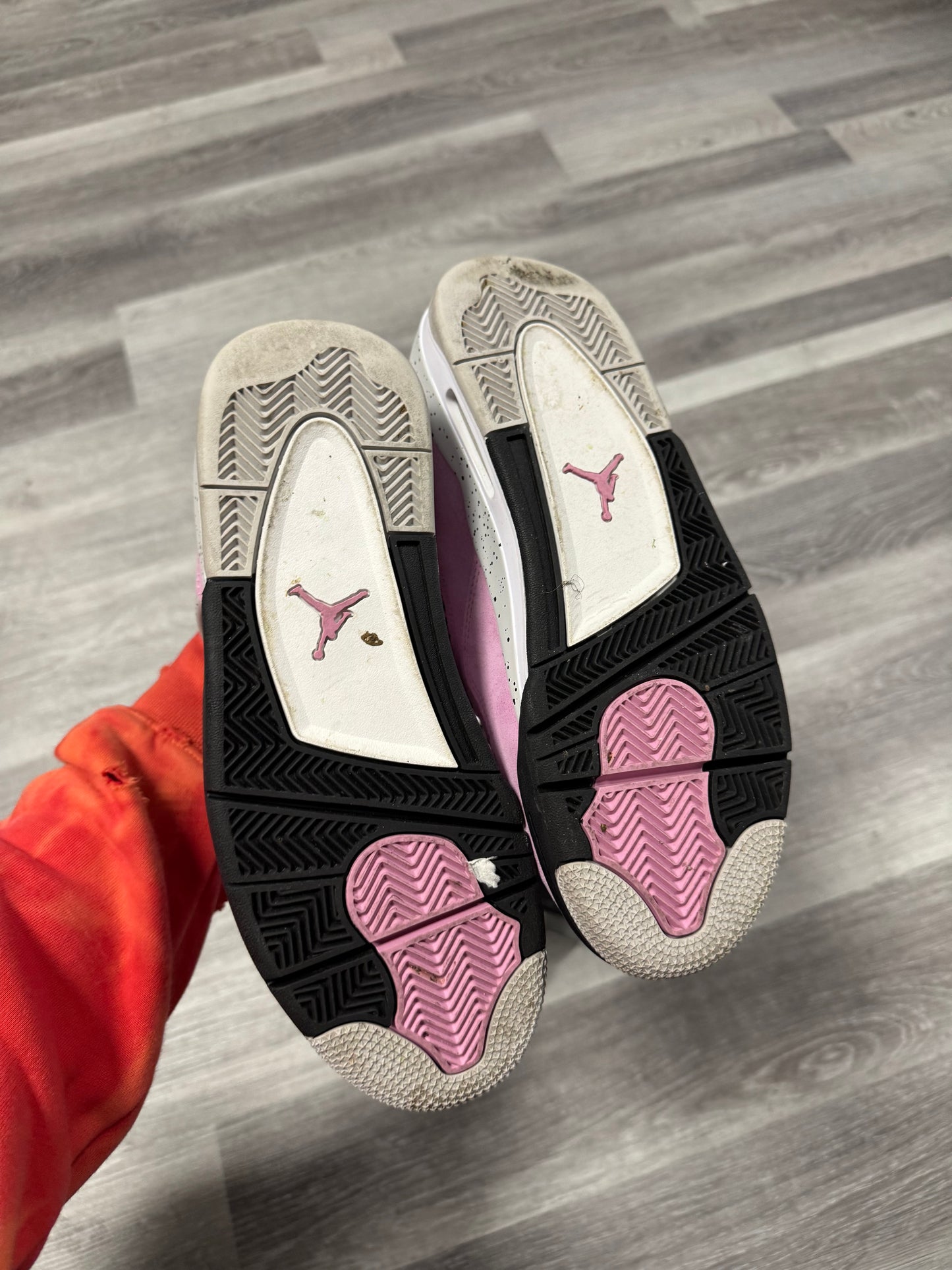 Jordan 4 Orchid / Preowned