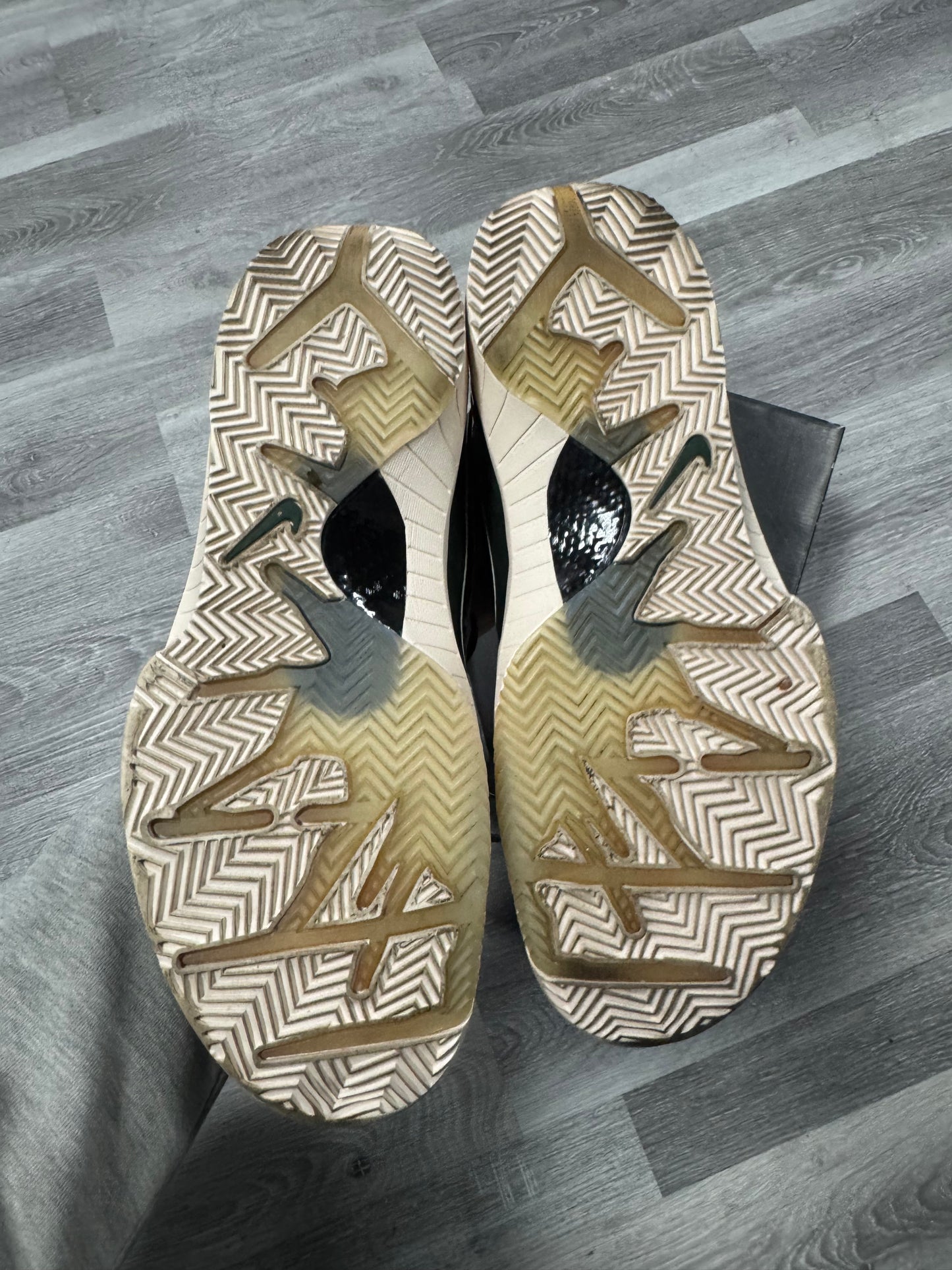 Kobe 4 UNDFTD Milwaukee Bucks / Preowned