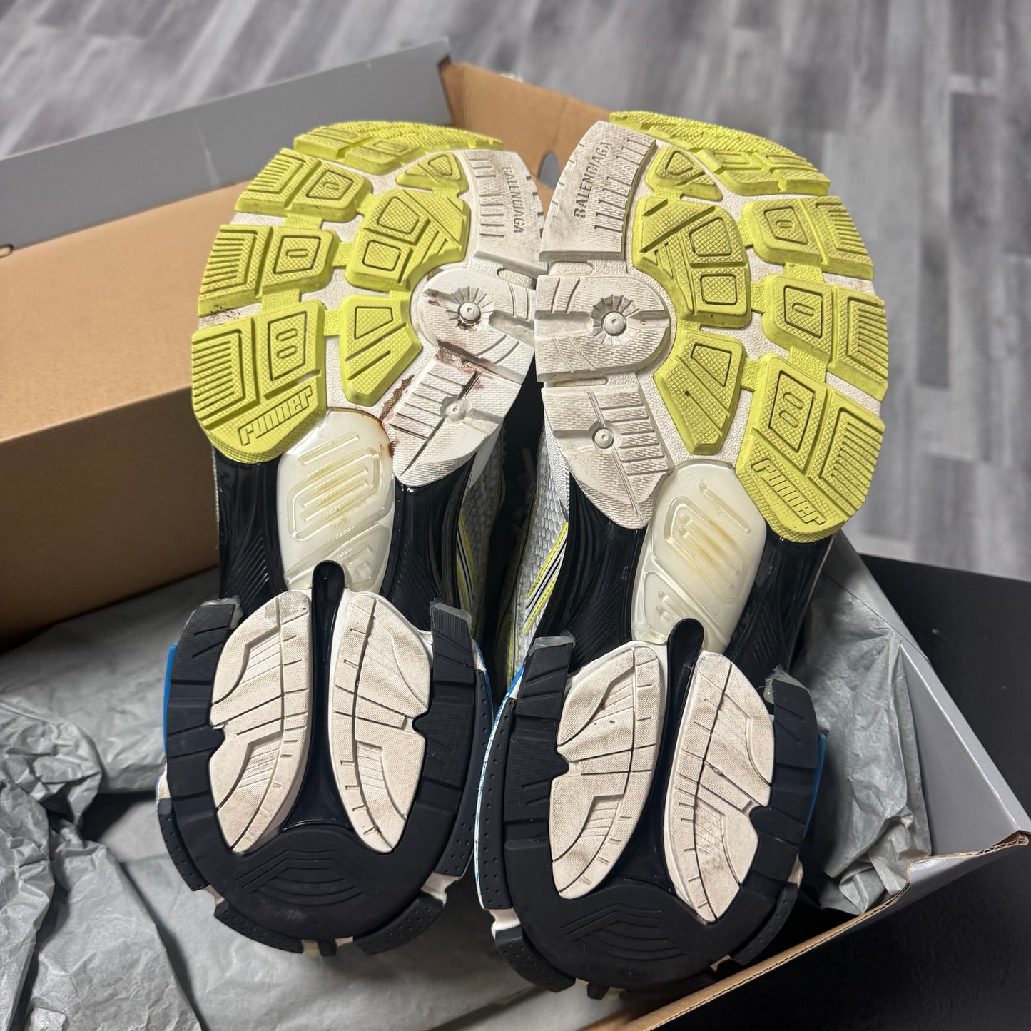 Balenciaga Runner Sneaker White Yellow Blue / Preowned