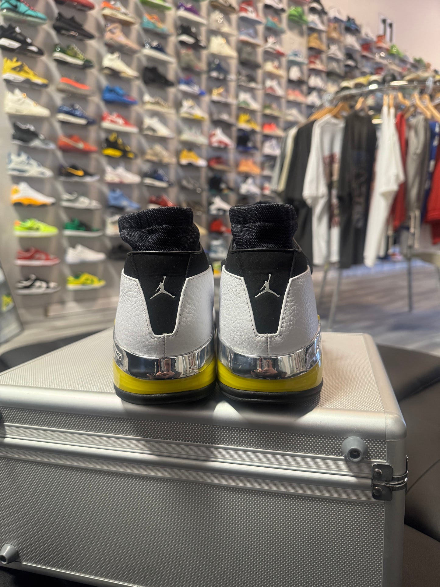 Jordan 17 Lightning All Star / Preowned