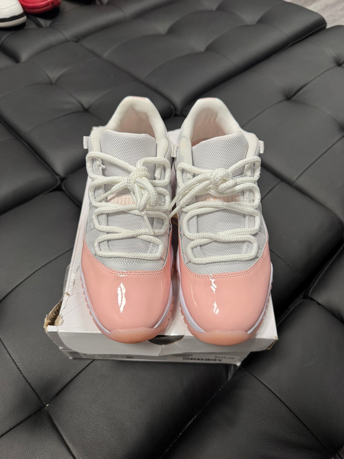 Jordan 11 Low Legend Pink / Preowned