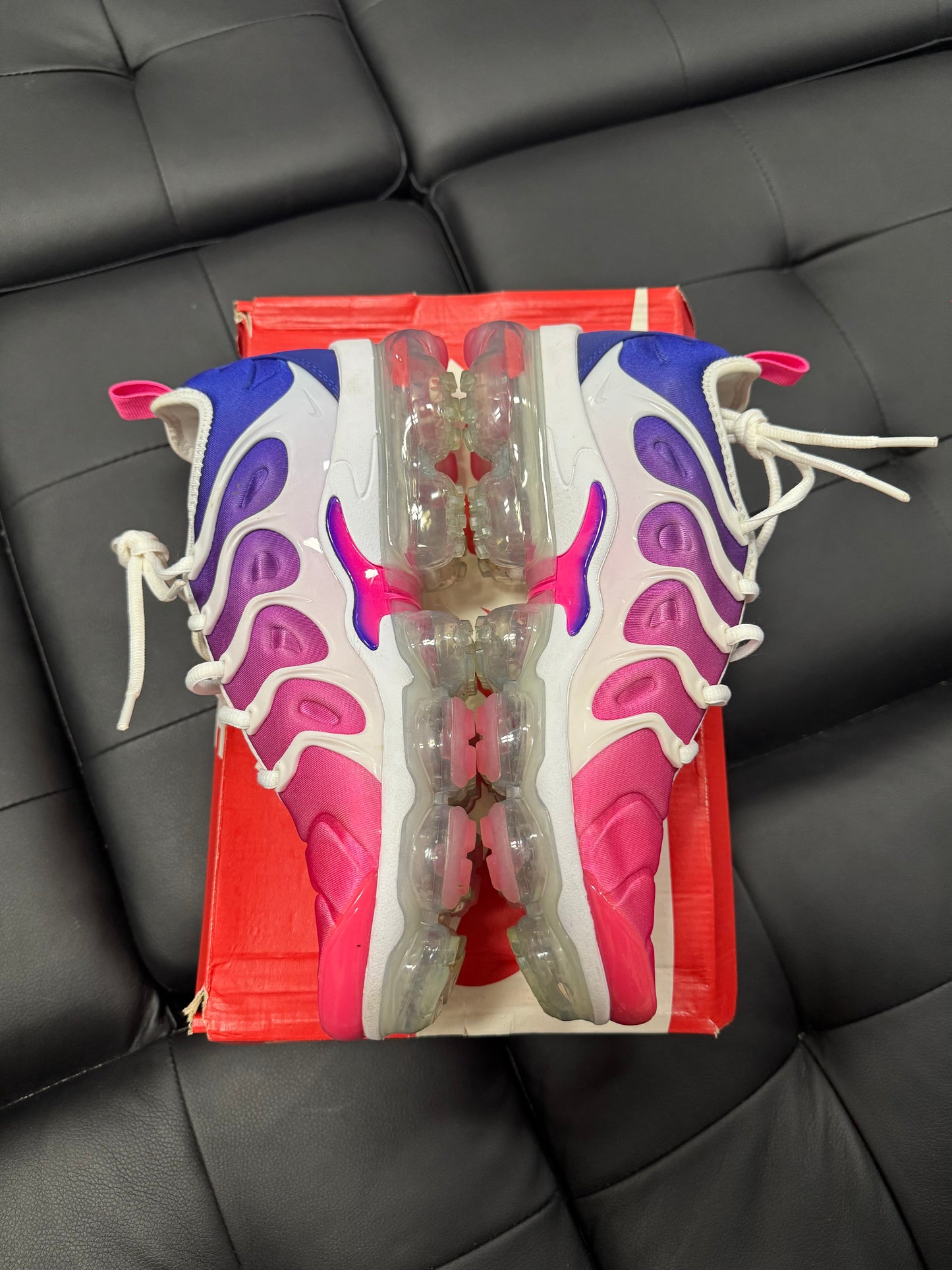 Air Vapormax Plus Pink Blast / Preowned