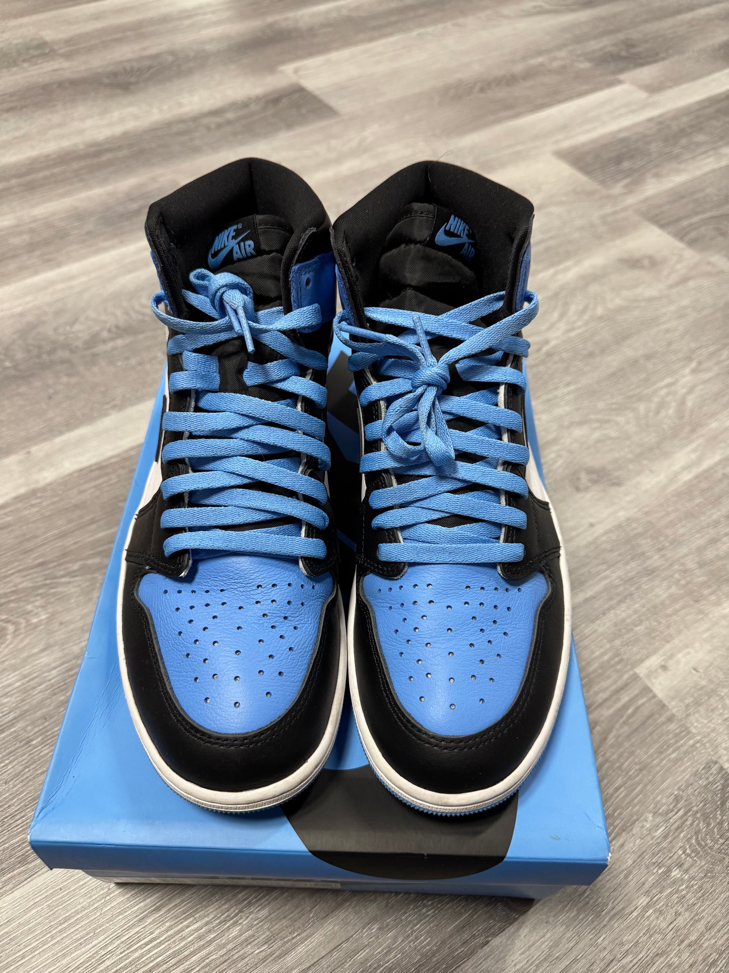Jordan 1 UNC Toe / Preowned
