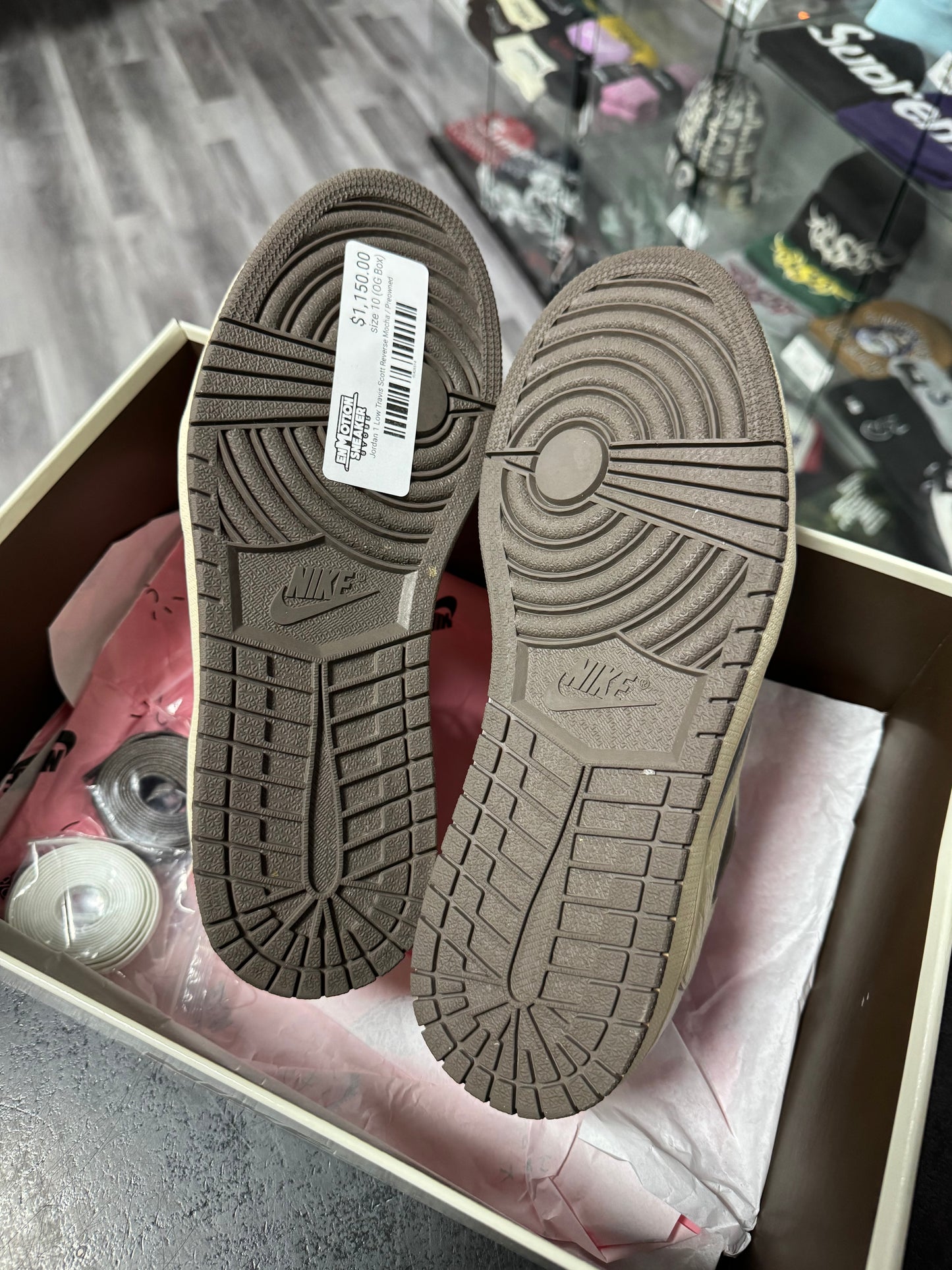 Jordan 1 Low Travis Scott Reverse Mocha / Preowned