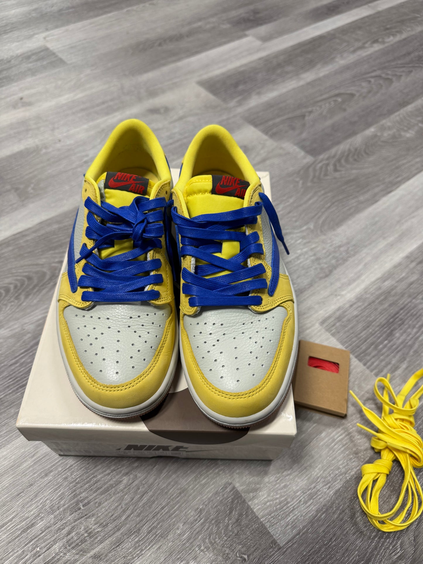 Jordan 1 Low Travis Scott Canary / Preowned