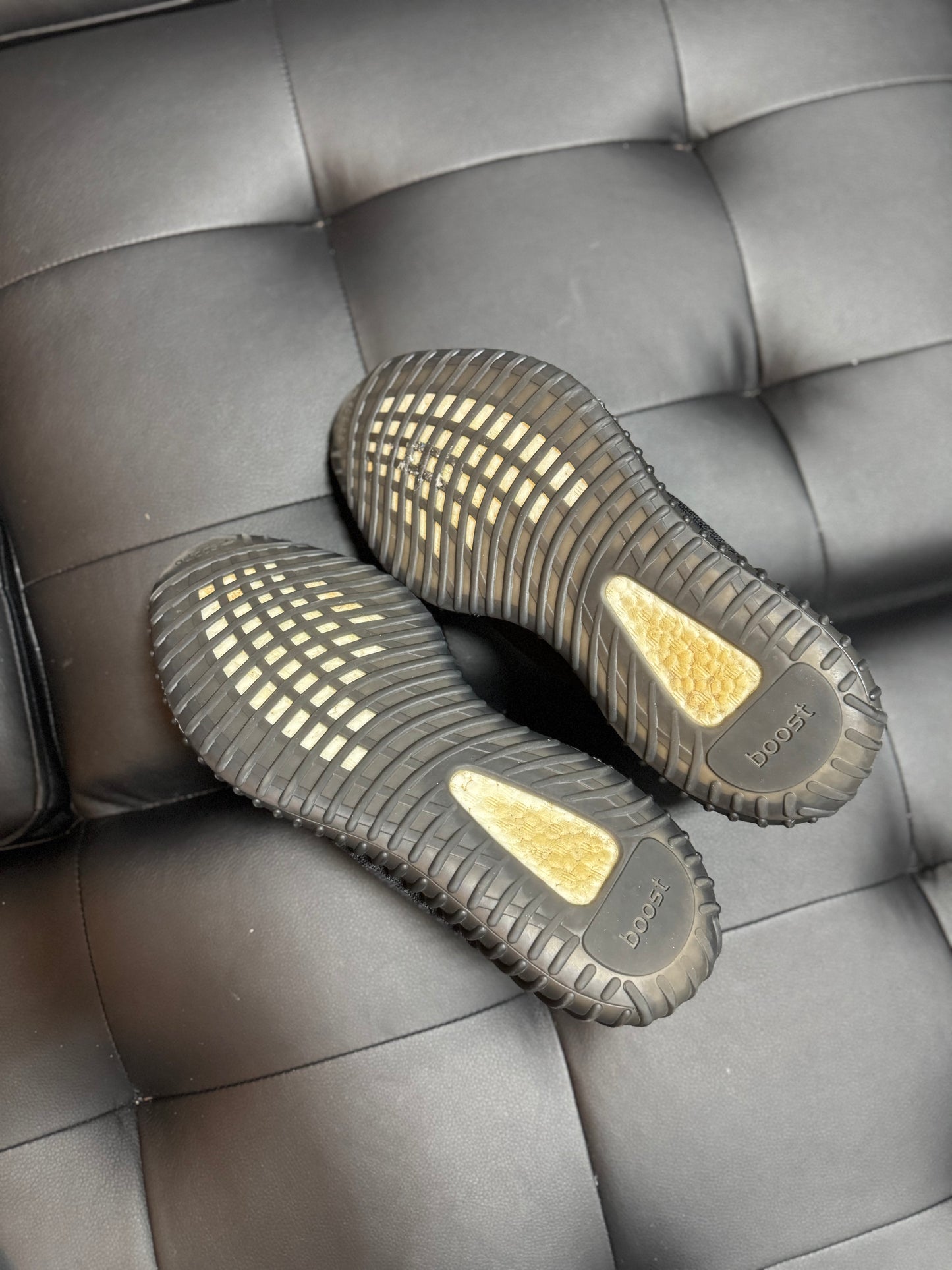 Yeezy 350 Bred / Preowned