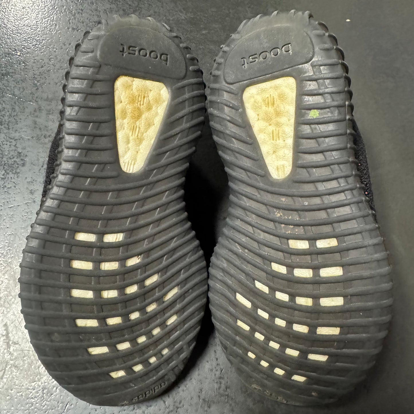 Yeezy 350 Core Black Red / Preowned