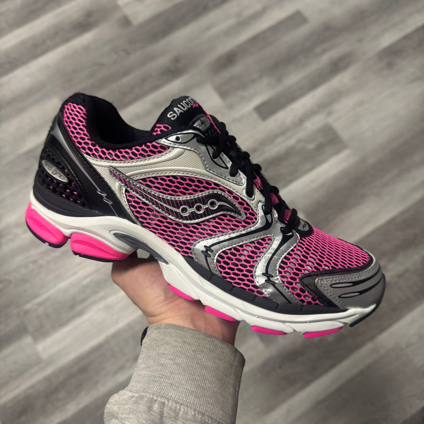 Saucony ProGrid Triumph 4 Pink Silver Rose / Brand New