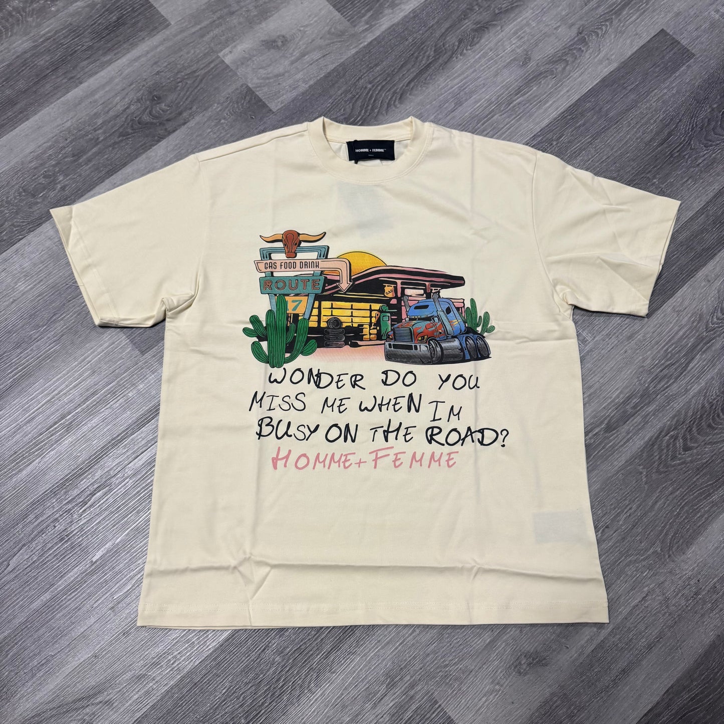 Homme Femme Trucker Graphic Tee