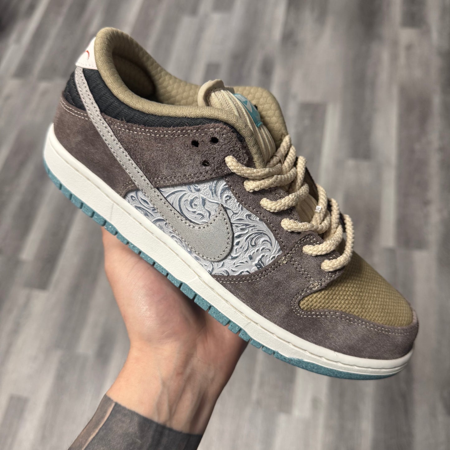 Dunk Low SB Big Money Savings / Brand New