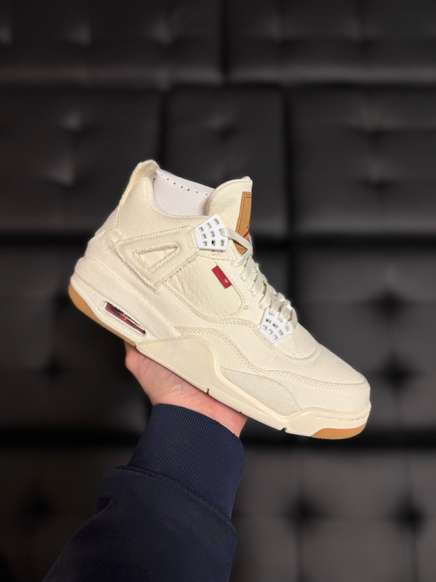 Jordan 4 Levis White / Brand New