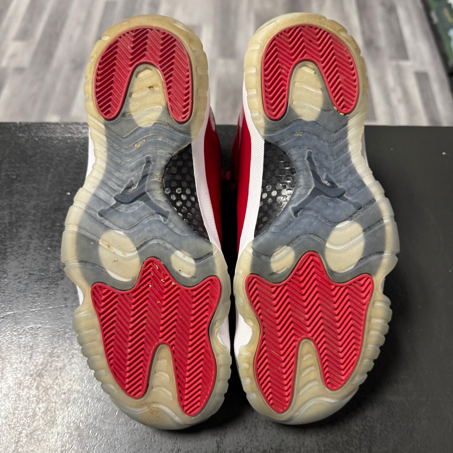 Jordan 11 Win Like '96 / Preowned