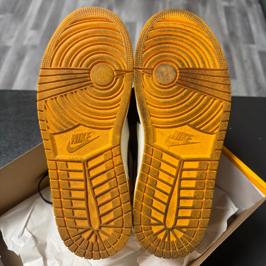 Jordan 1 Taxi / Preowned