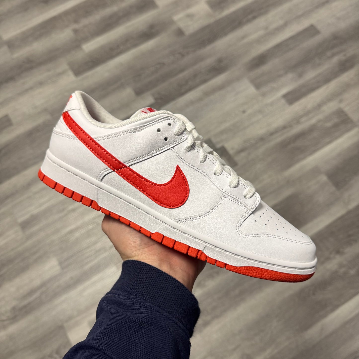 Dunk Low White Picante Red / Brand New