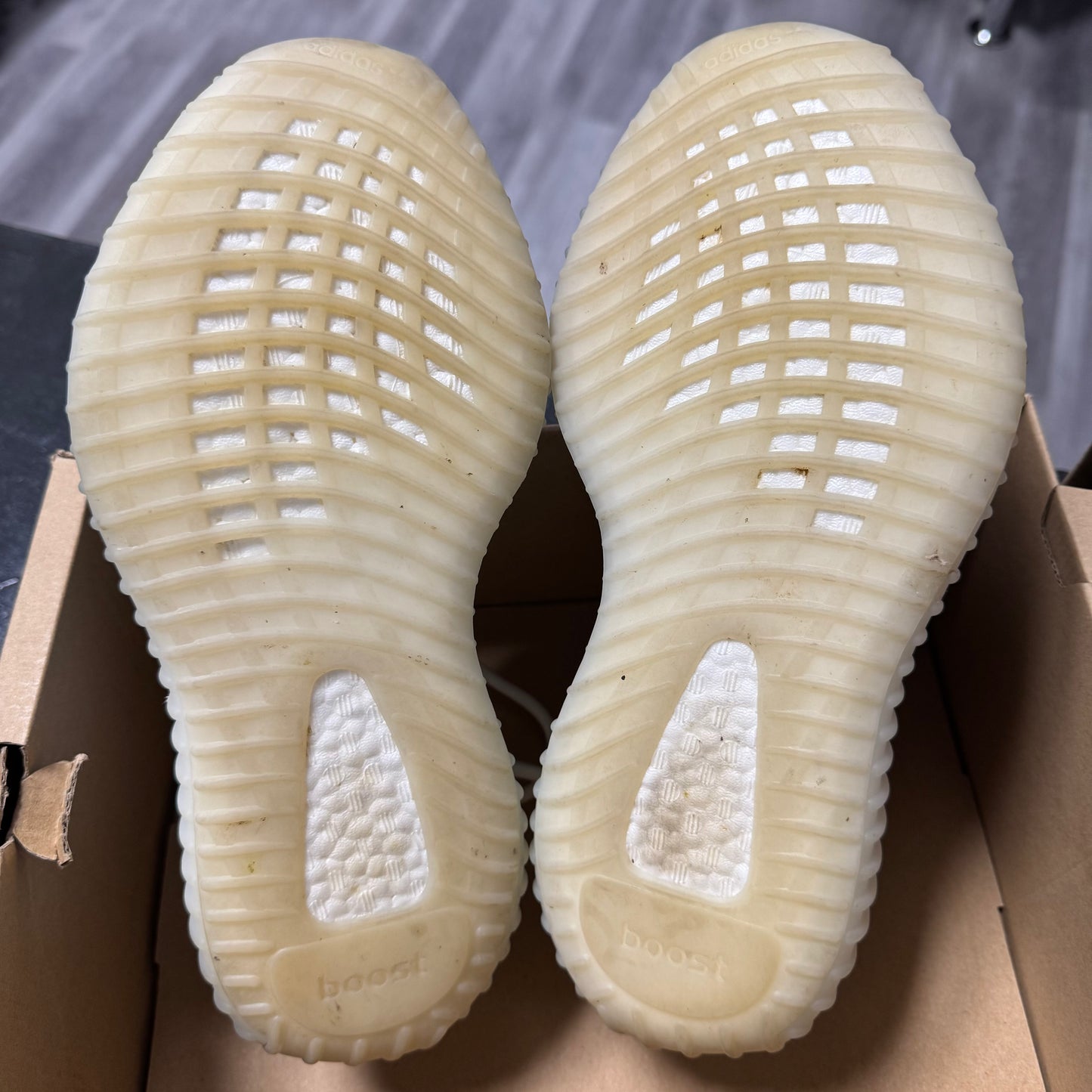 Yeezy 350 Mono Ice / Preowned