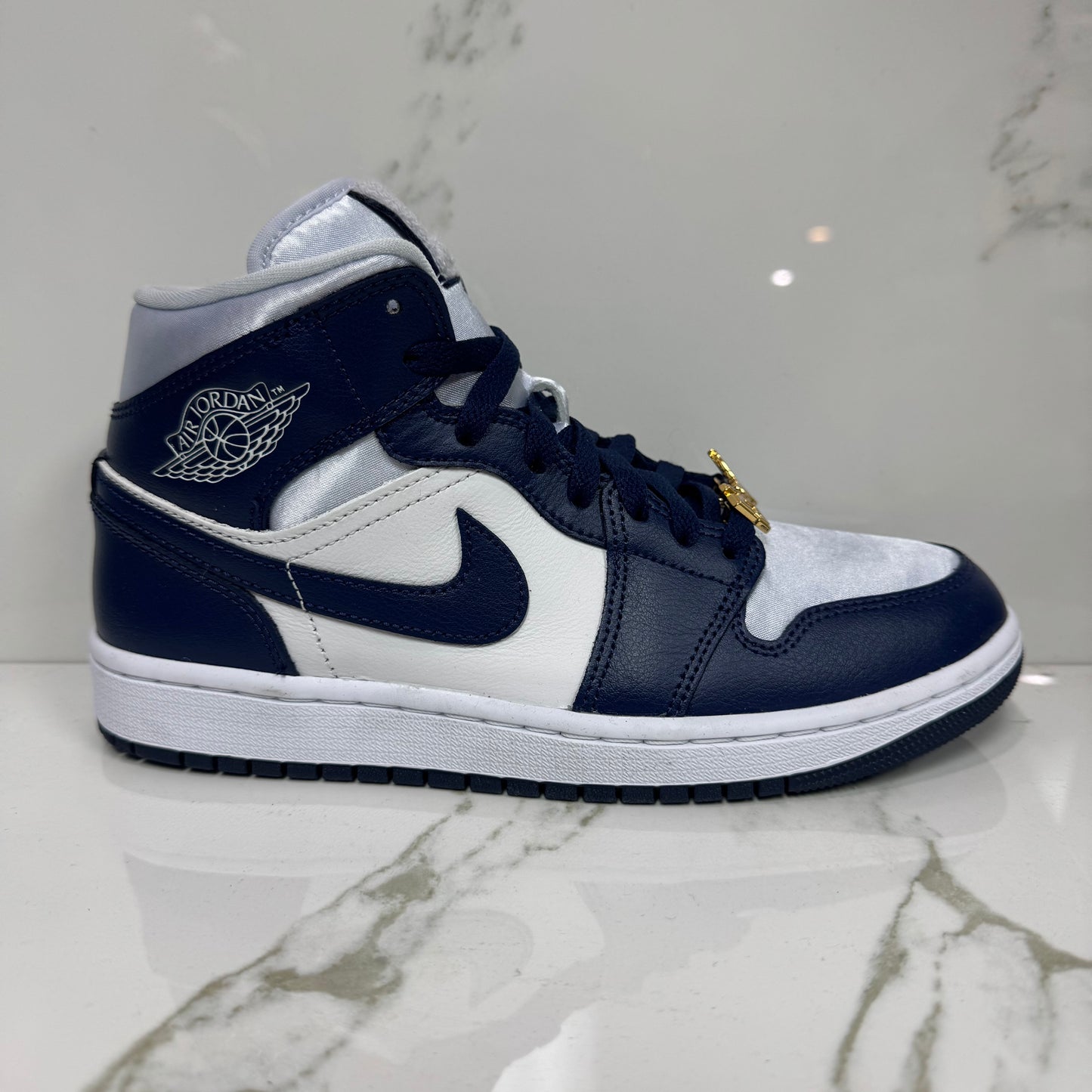 Jordan 1 Mid Football Grey Midnight Navy / Brand New