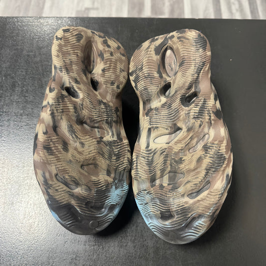 Yeezy Foam Runner MX Cinder / Preowned