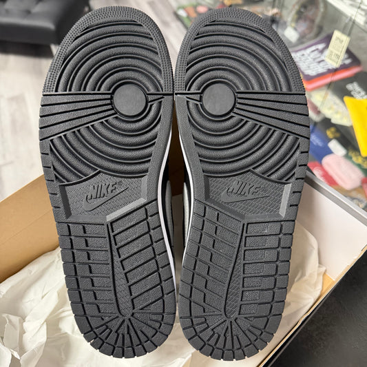 Jordan 1 Low Shadow (2024) / Preowned