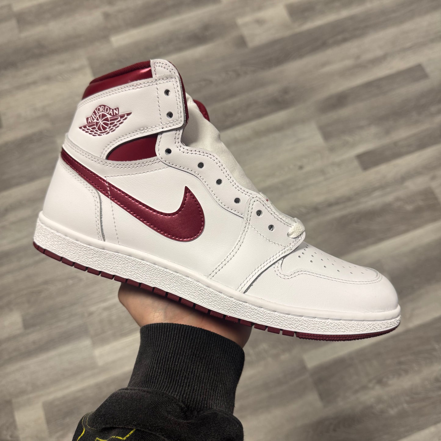 Jordan 1 ‘85 Metallic Burgundy / Brand New
