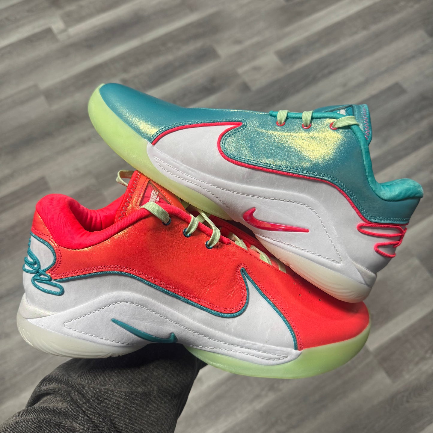 Lebron 22 Christmas / Brand New