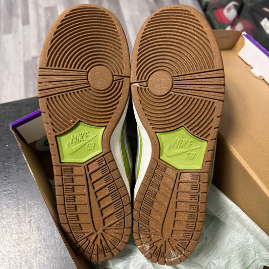 Dunk Low SB Escargot / Preowned