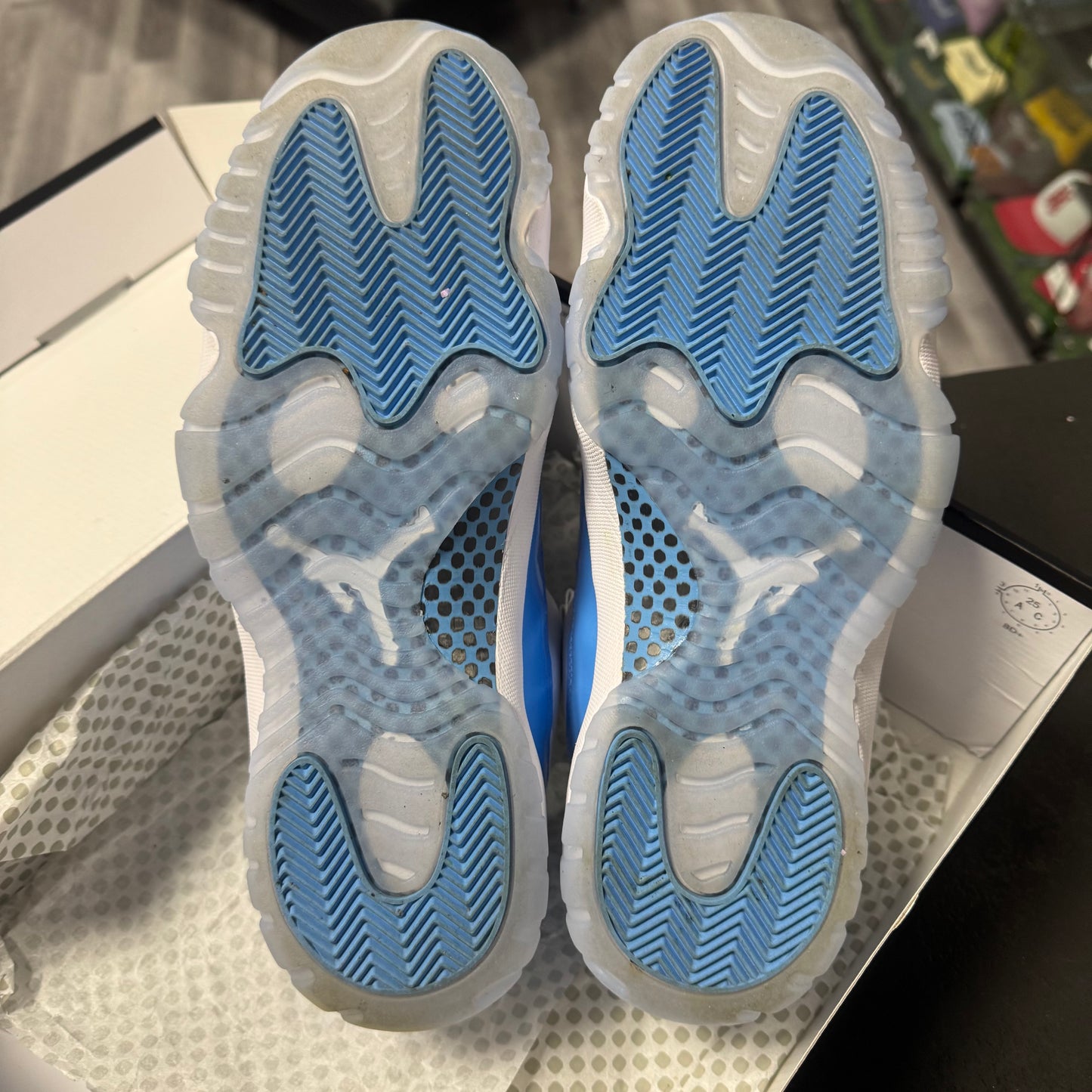 Jordan 11 Low UNC (2026)/ Preowned