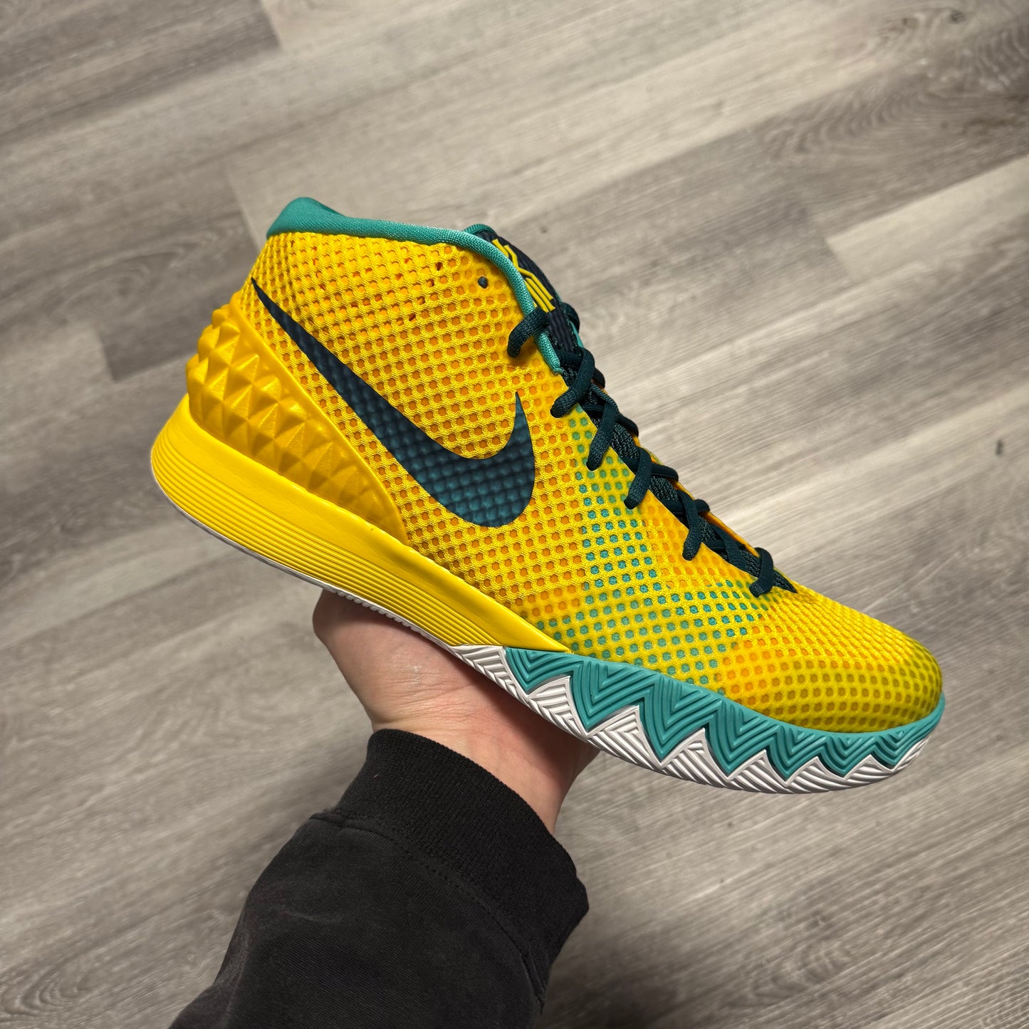Kyrie 1 Letterman / Brand New