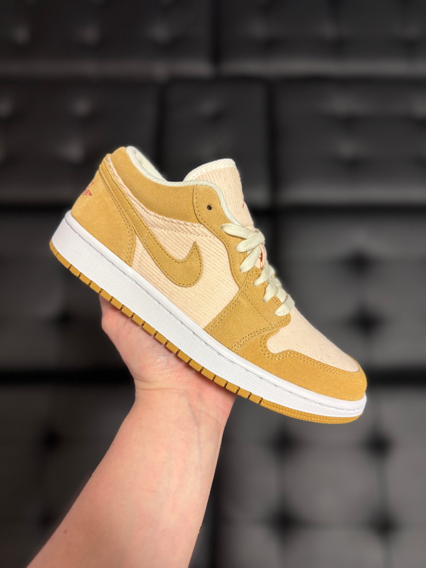 Jordan 1 Low Twine / Brand New