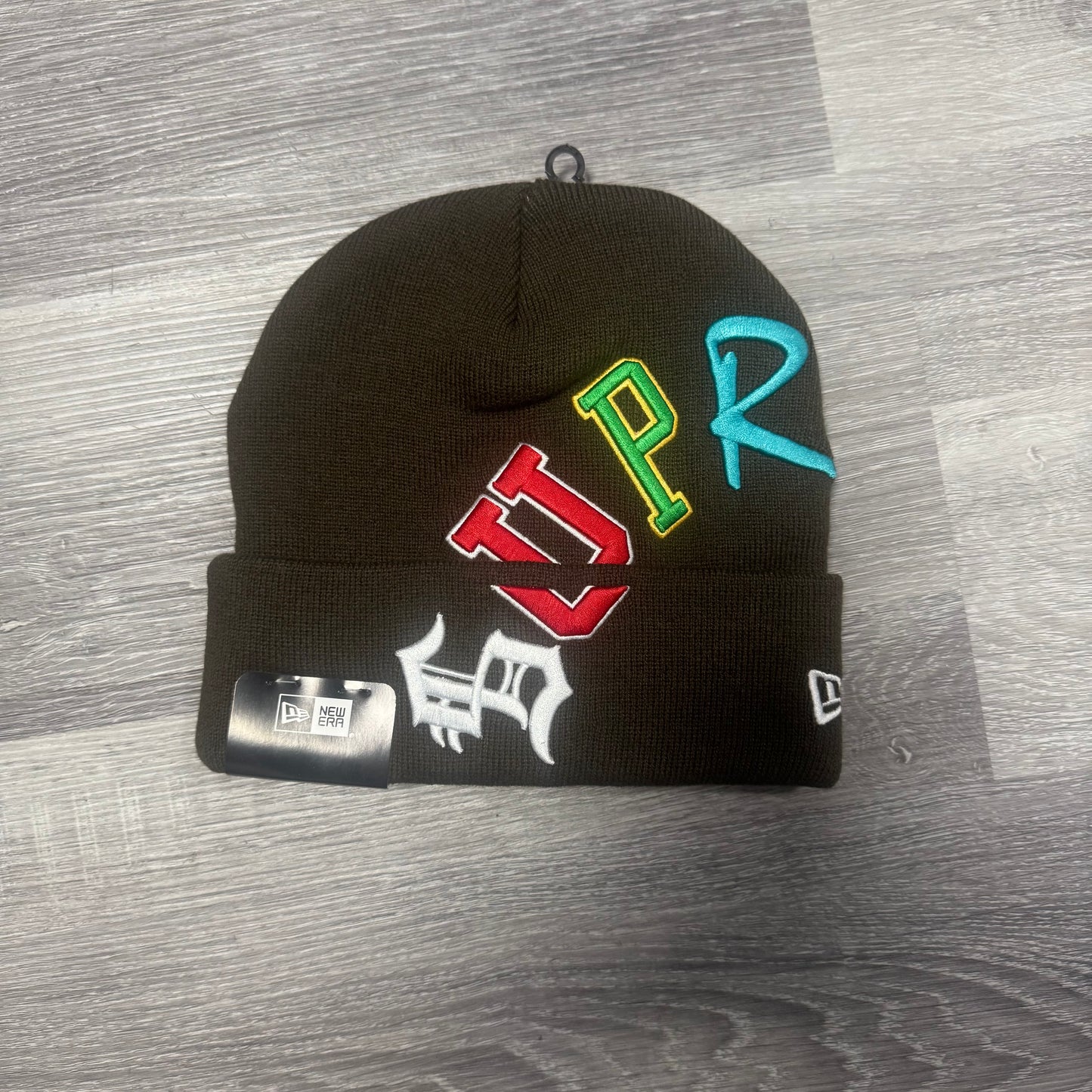 Supreme New Era Arc Beanie (Brown)