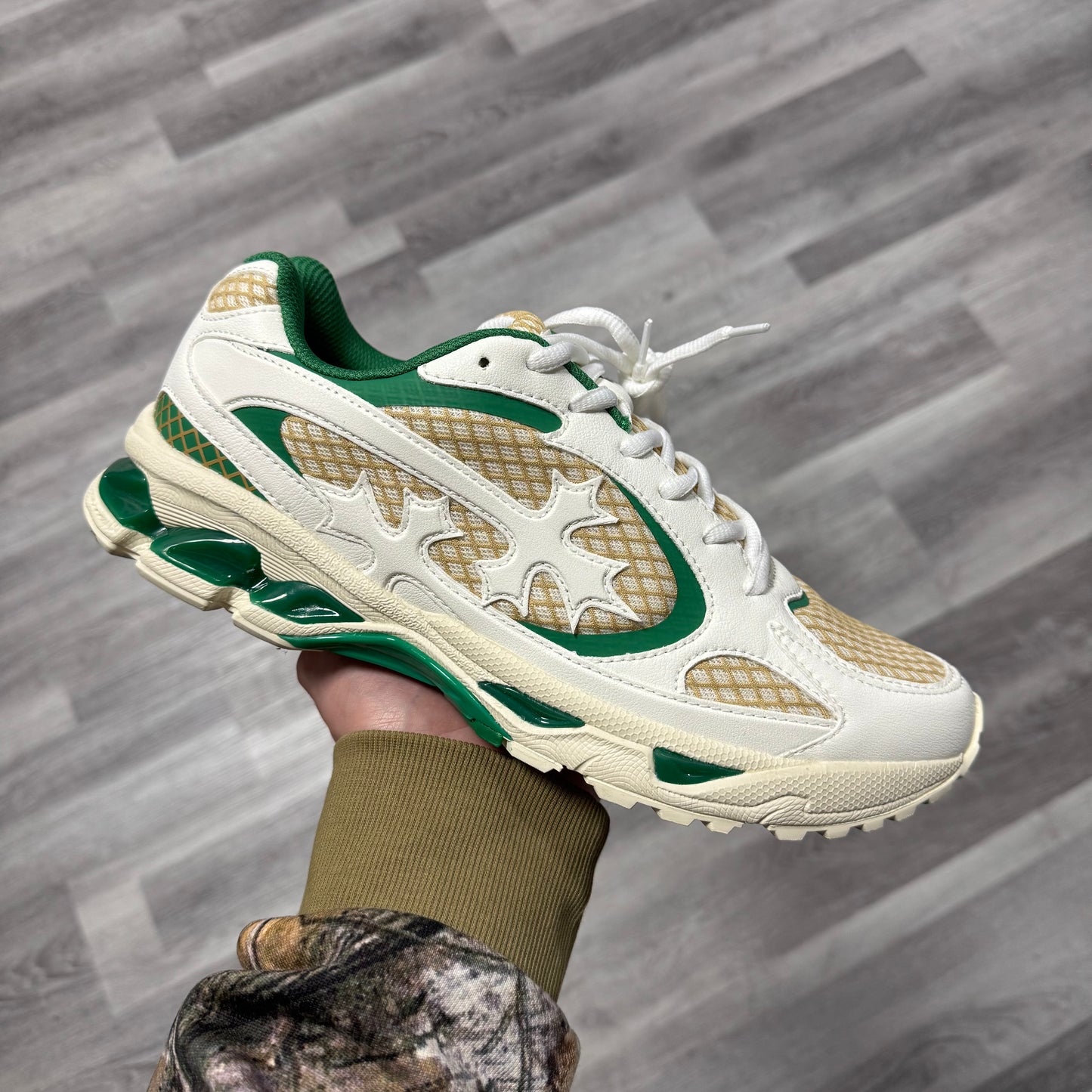 Bravest Kross Kountry Runner Spring Green / Brand New