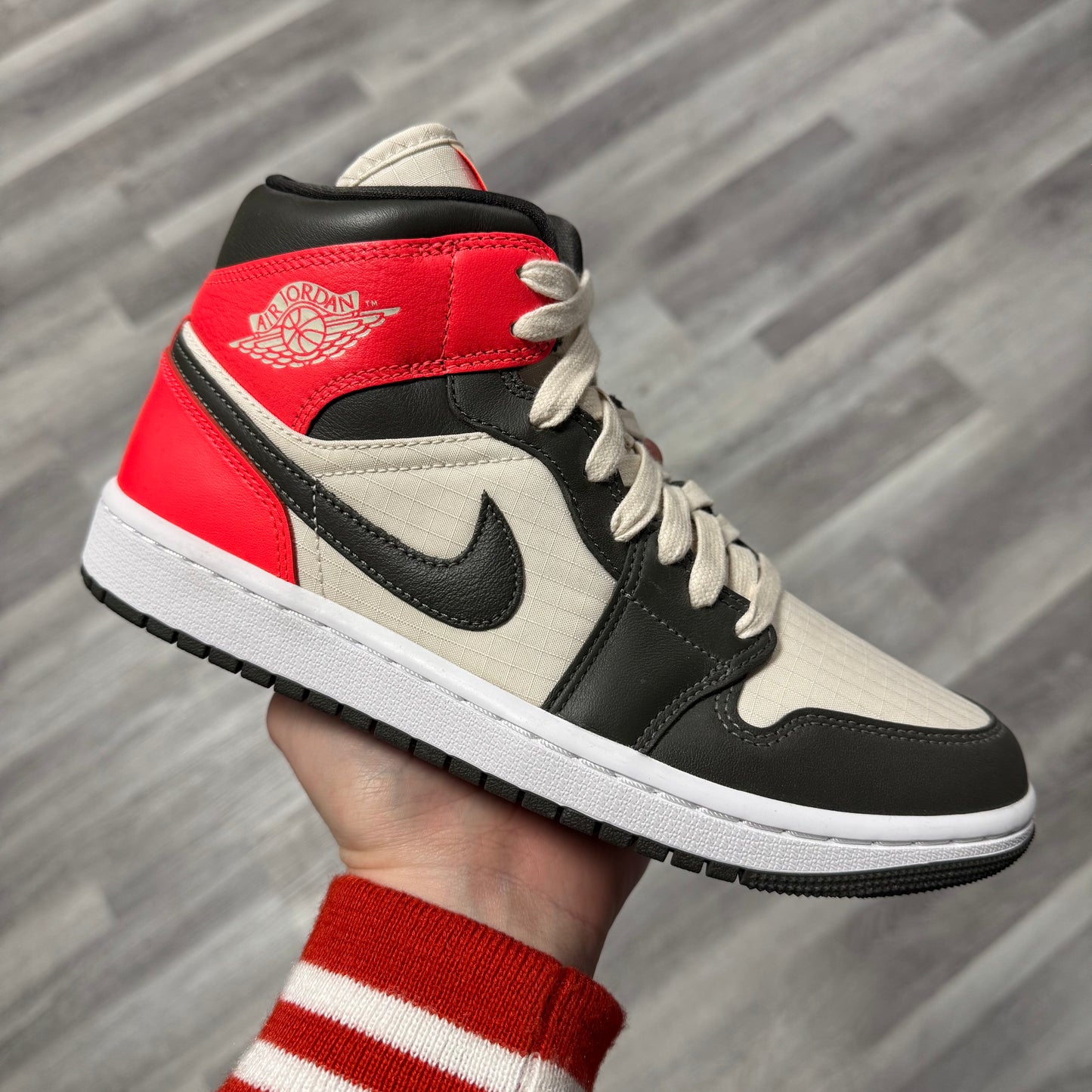 Jordan 1 Mid Newsprint Light Orewood / Brand New