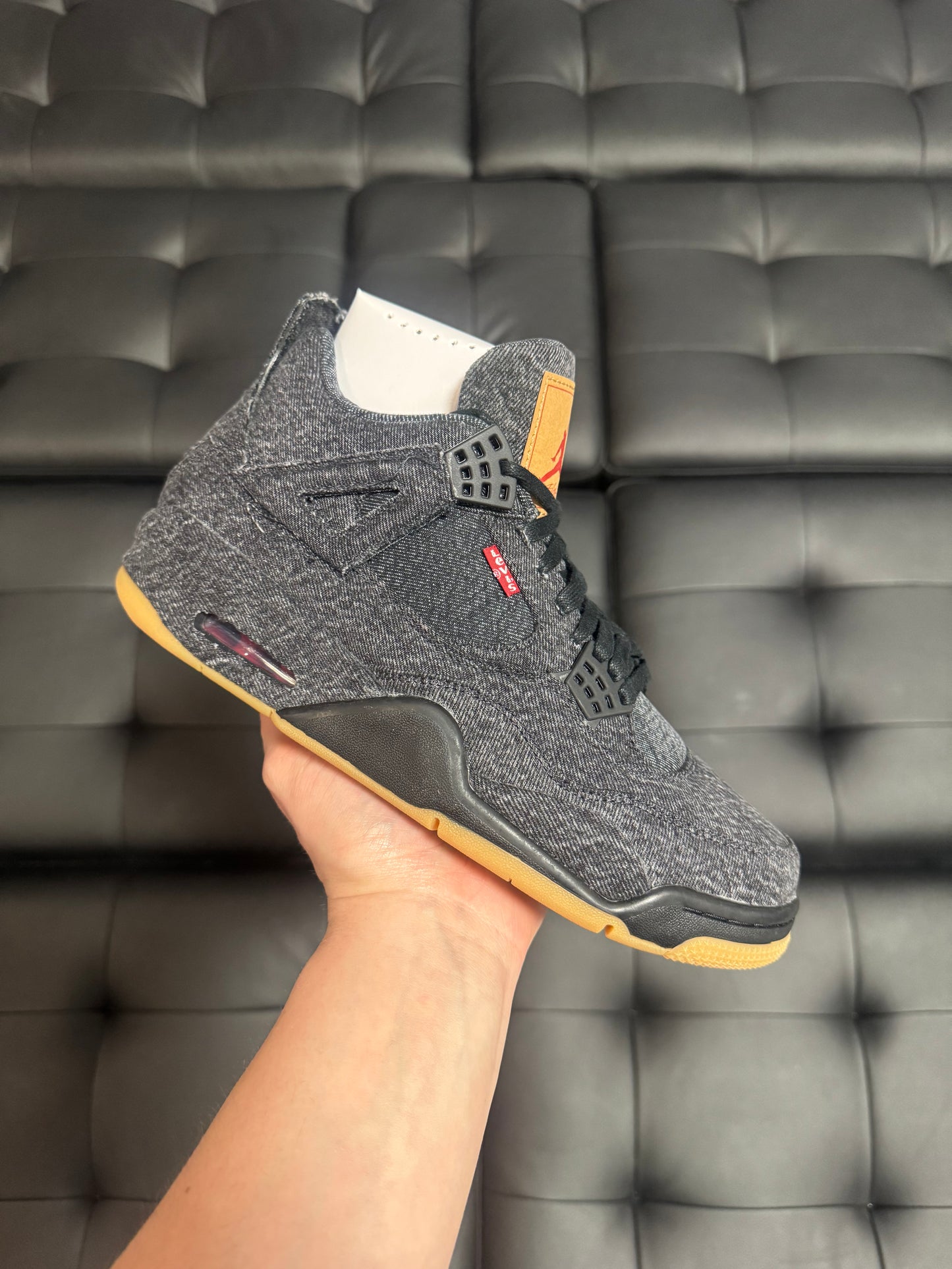 Jordan 4 Black Levi / Brand New