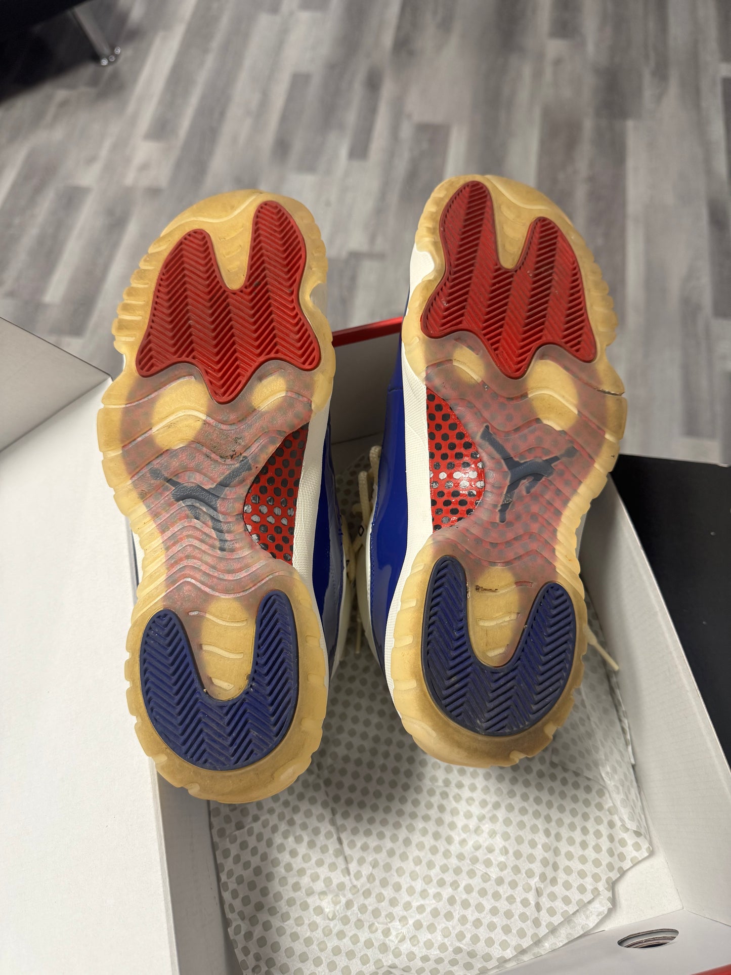 Jordan 11 Rare Air / Preowned