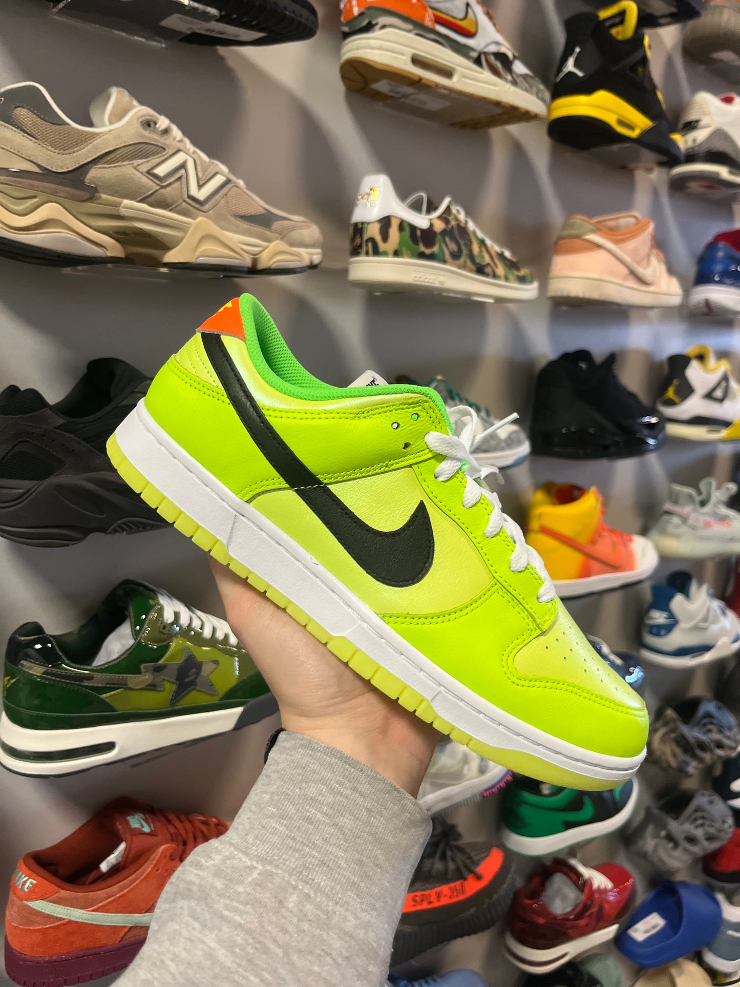 Dunk Low Splash Volt / Brand New