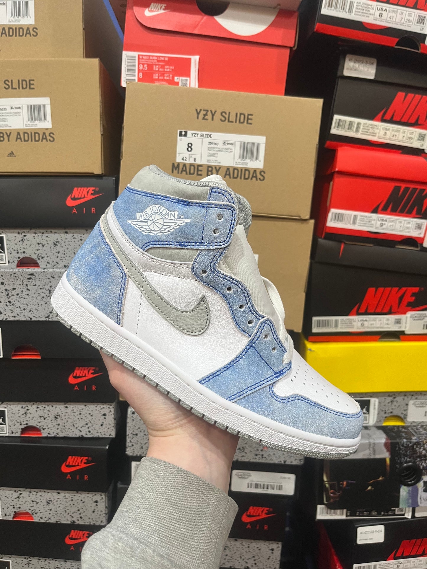 Jordan 1 Hyper Royal / Brand New