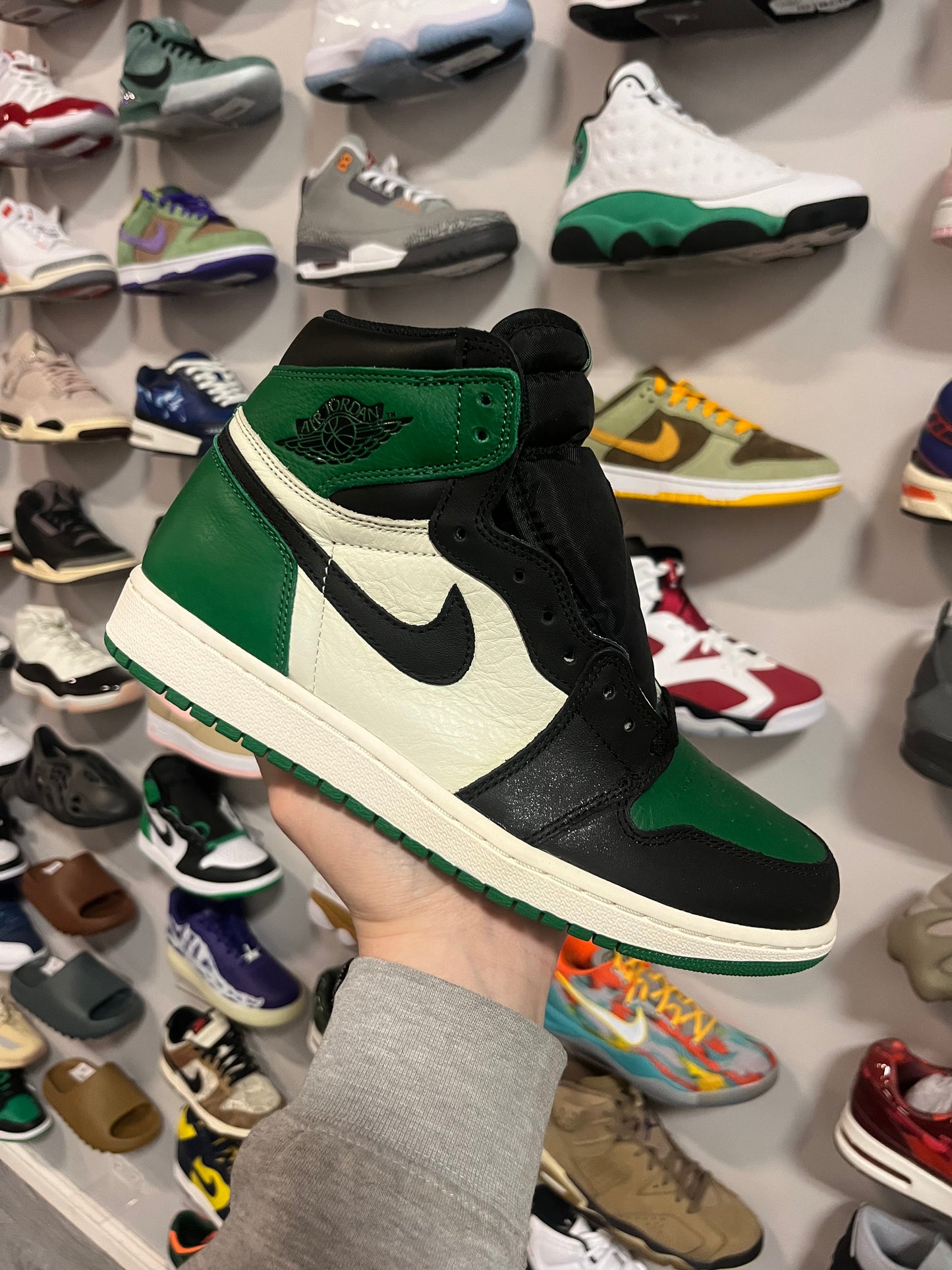 Jordan 1 Pine Green 1.0 / Brand New