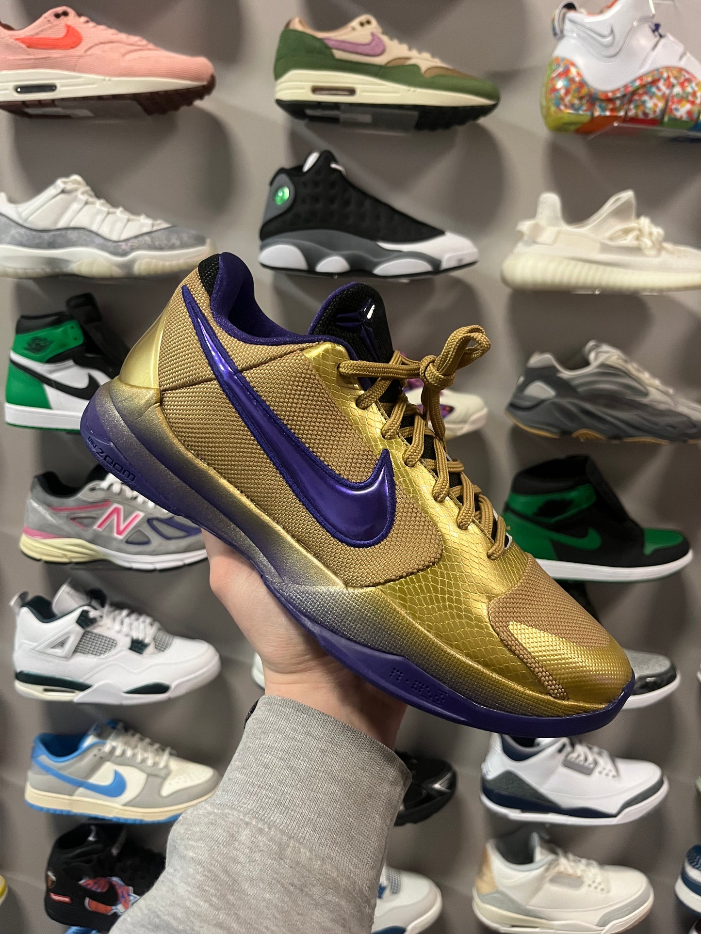 Kobe 5 UNDFTD Hall of Fame / Brand New