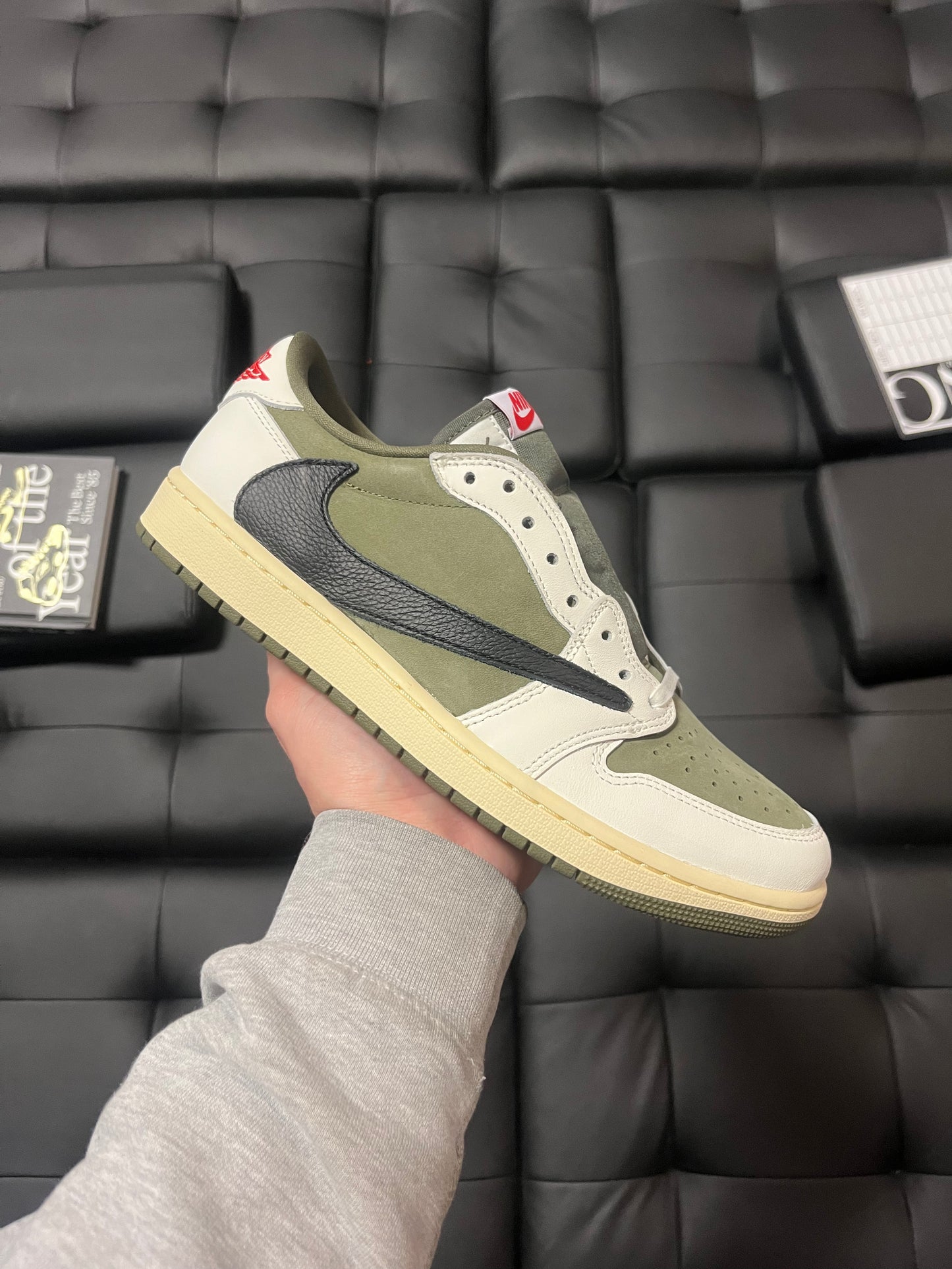 Jordan 1 Low Travis Scott Medium Olive / Brand New
