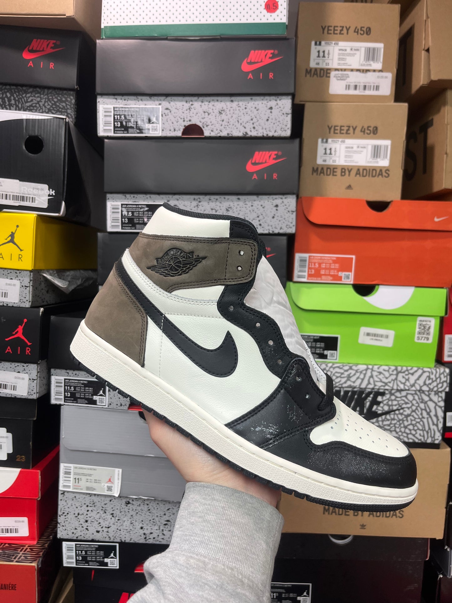 Jordan 1 Mocha / Brand New