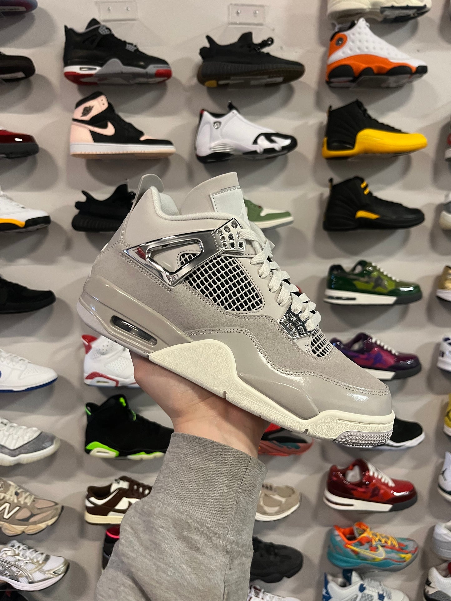 Jordan 4 Frozen Moments / Brand New