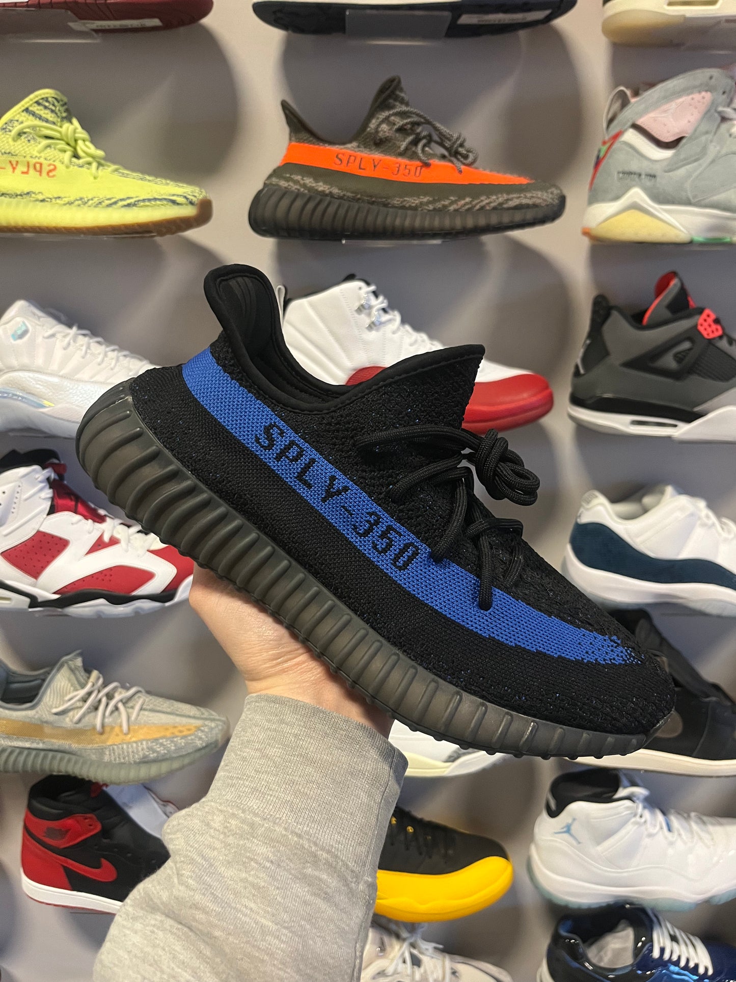 Yeezy 350 Dazzling Blue / Brand New