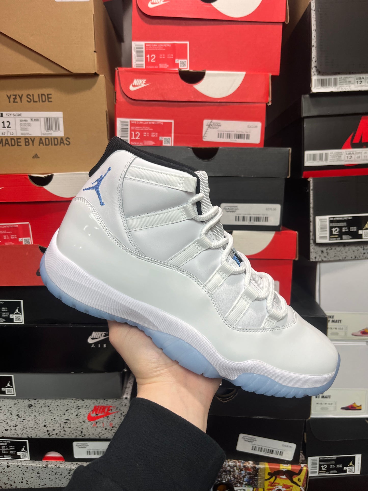 Jordan 11 Legend Blue / Brand New