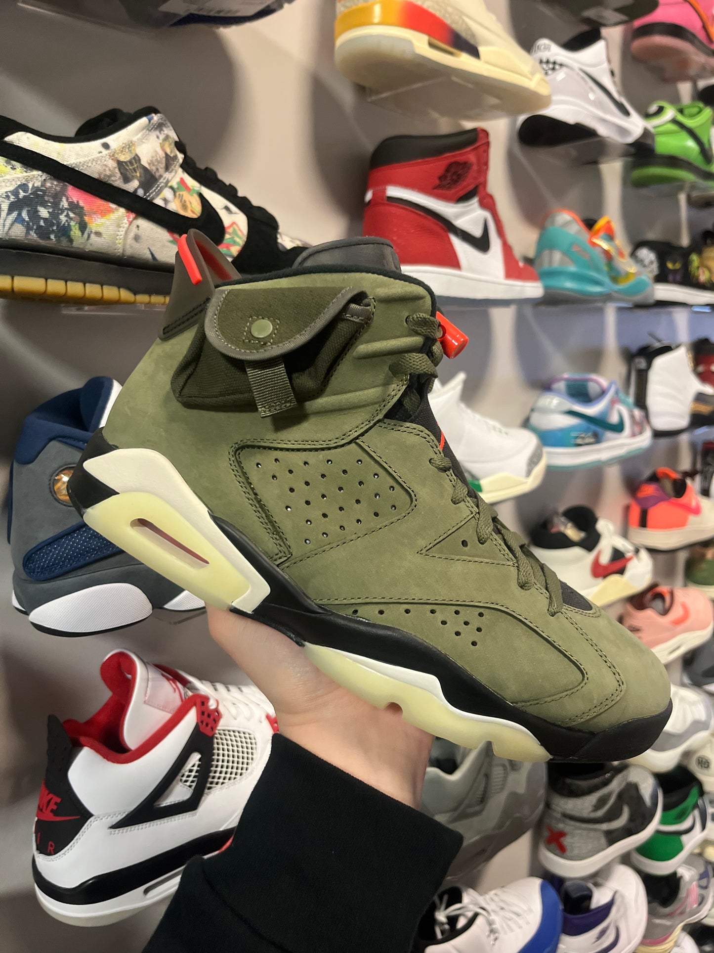Jordan 6 Travis Scott Olive / Brand New