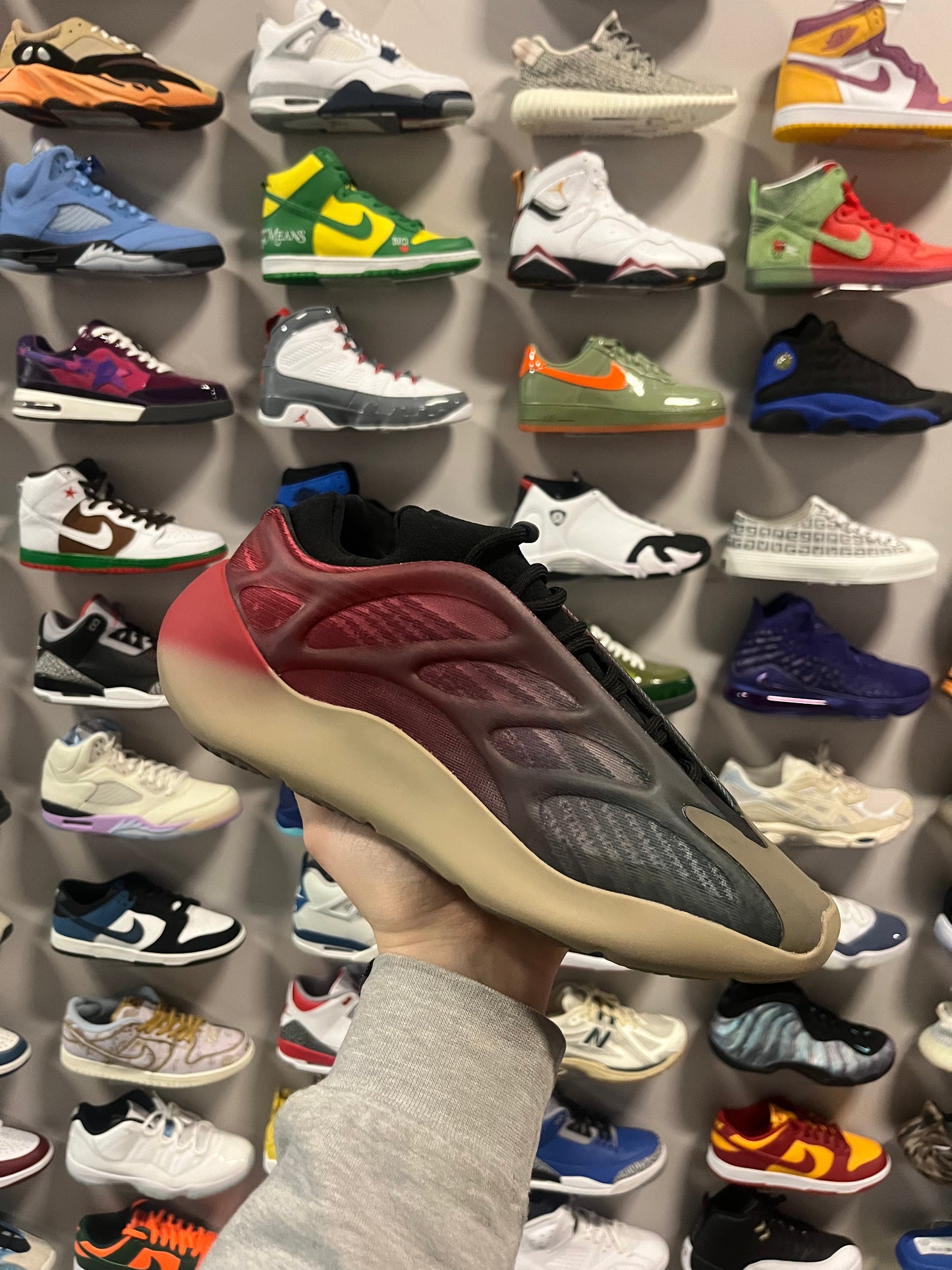 Yeezy 700 Fade Carbon / Brand New