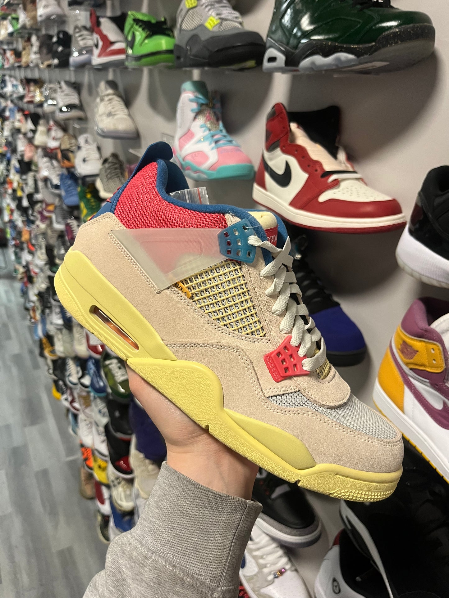 Jordan 4 Union Guava Ice / Brand New