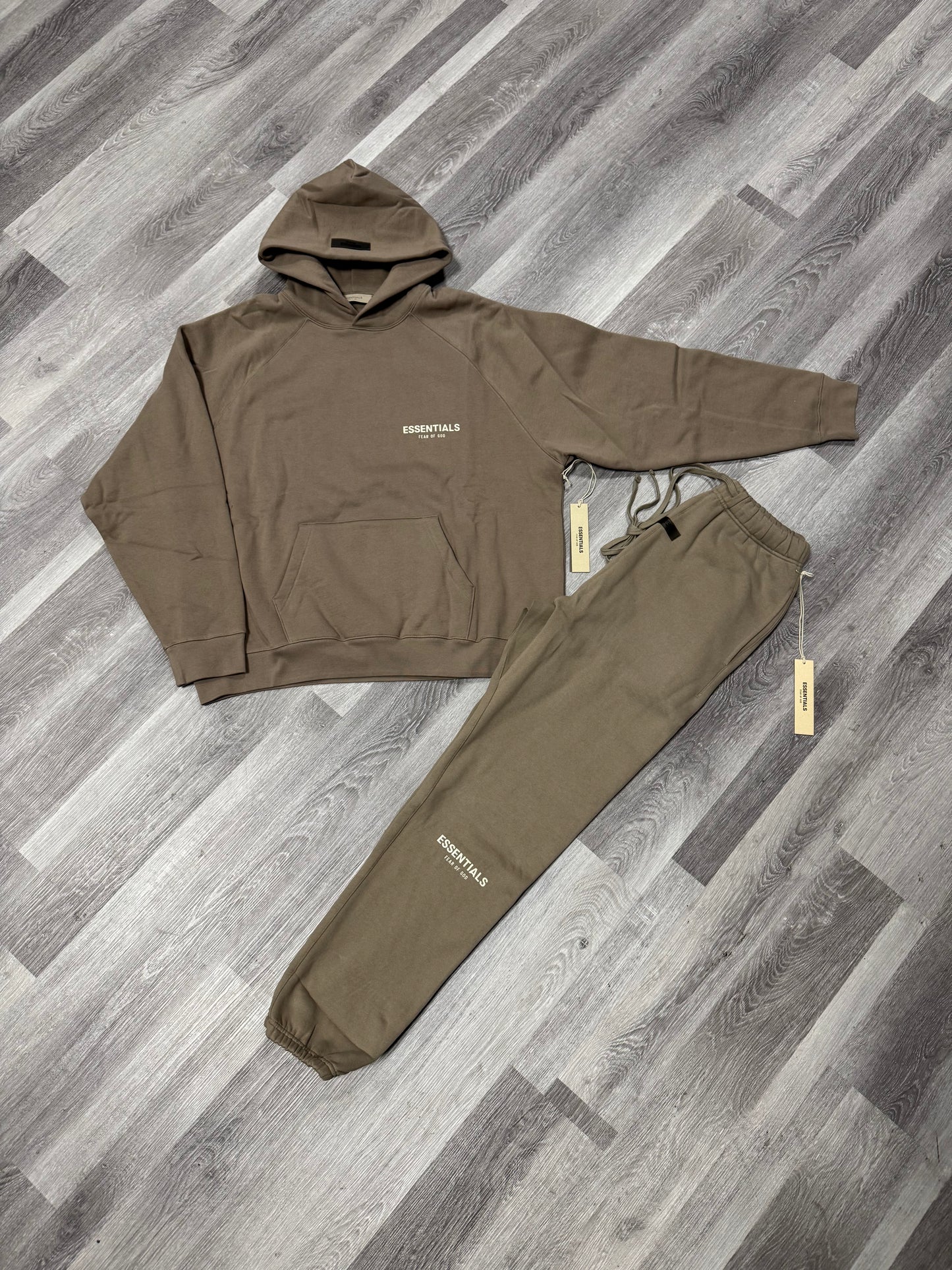 Essentials Fear of God Sweatsuit (Desert Taupe)