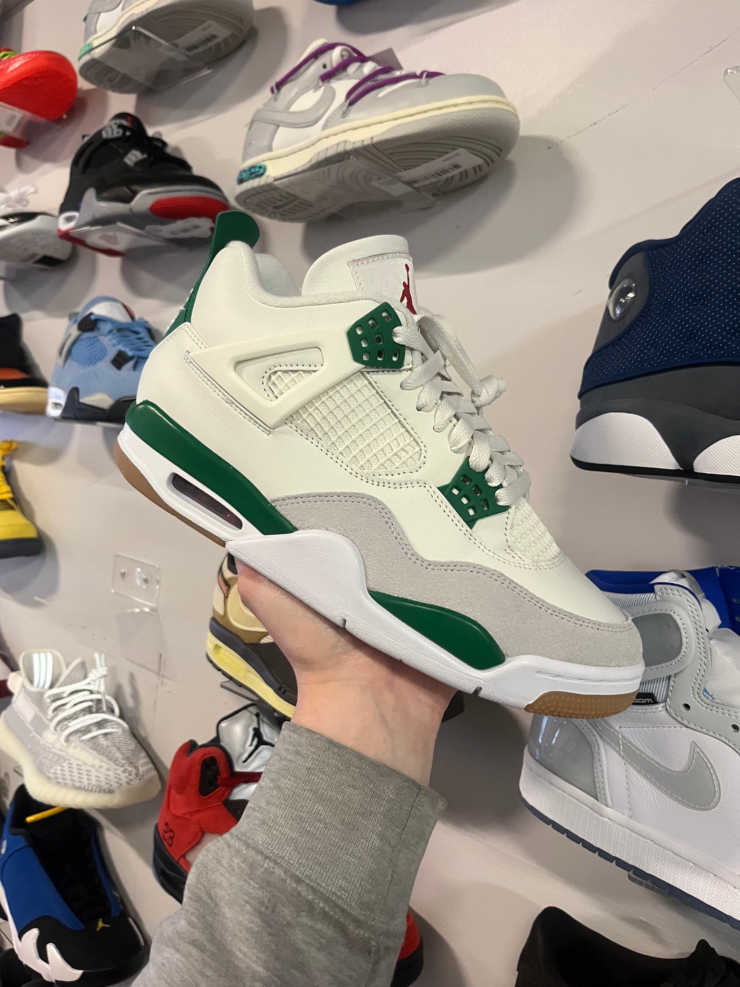 Jordan 4 SB Pine Green / Brand New