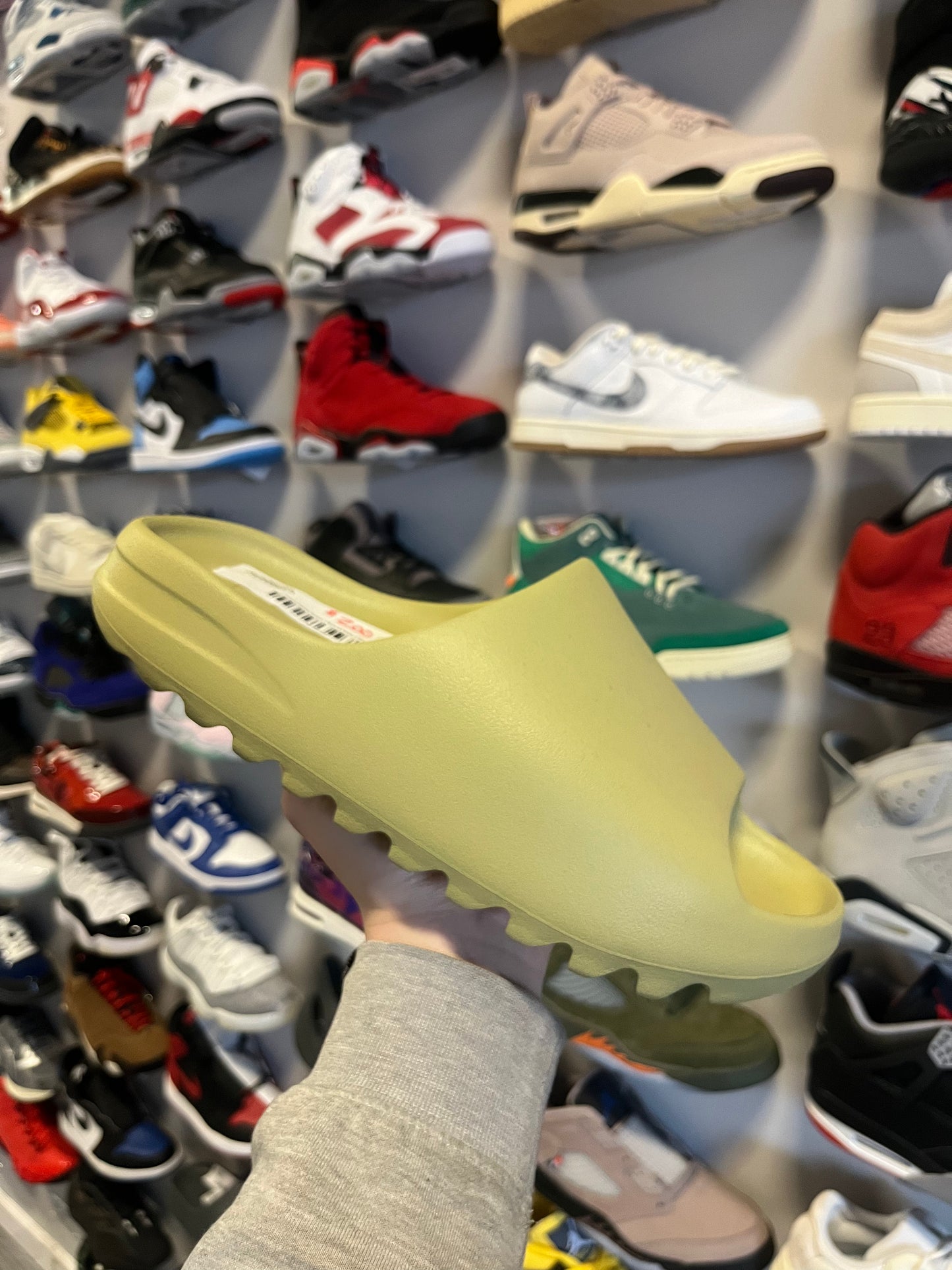 Yeezy Slide Resin / Brand New