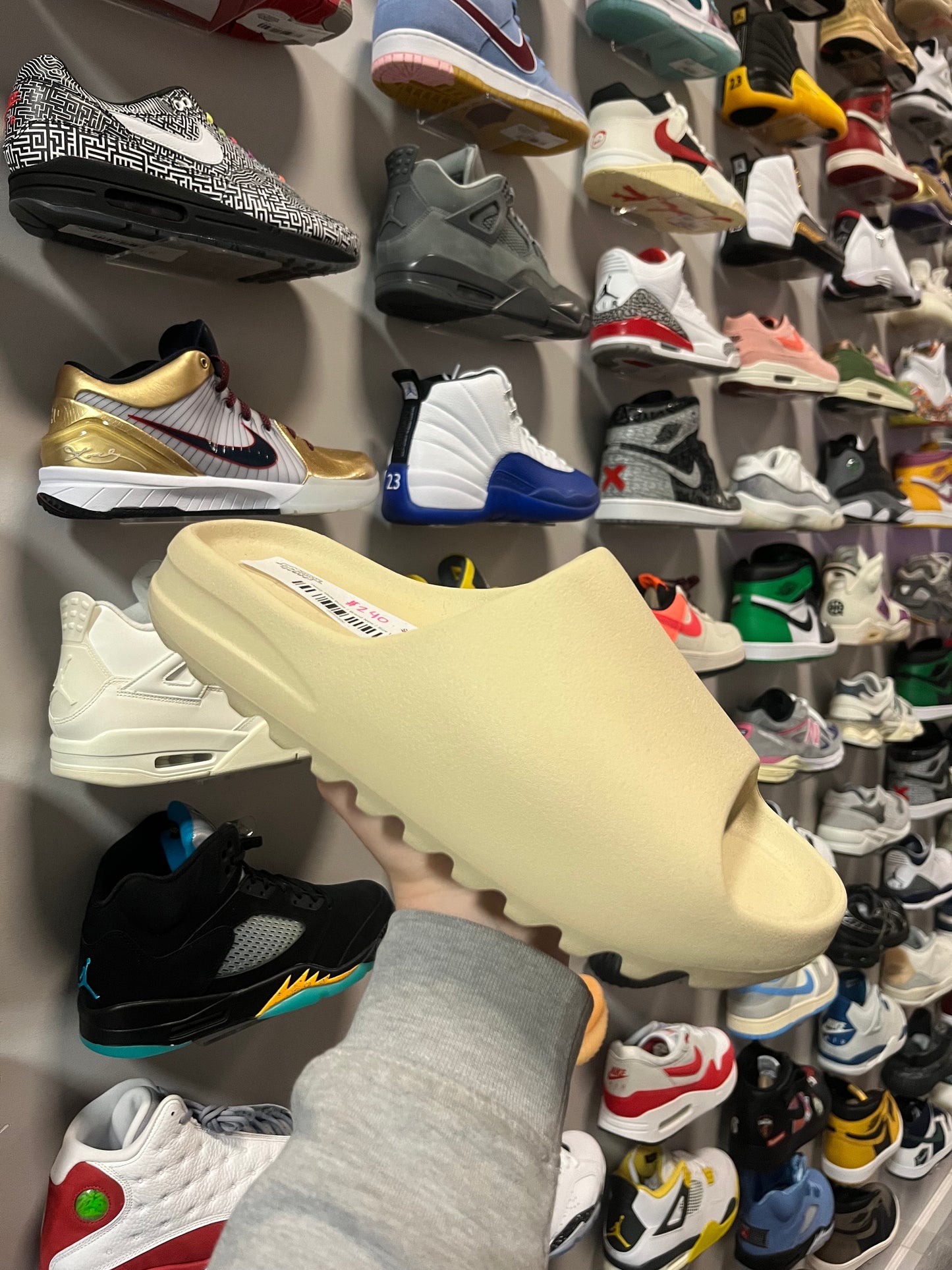 Yeezy Slide Bone / Brand New